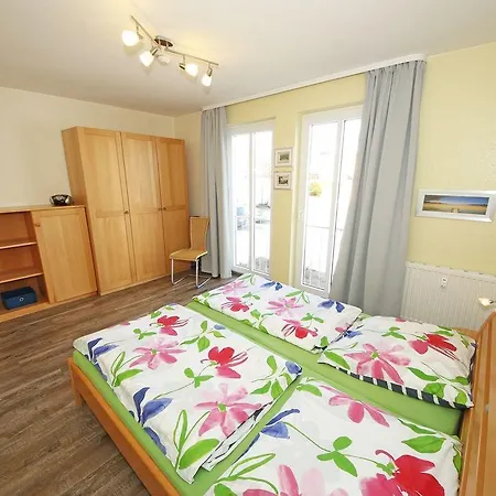 Vineta Ferienwohnung Mit Sudbalkon Goehren (Ruegen)